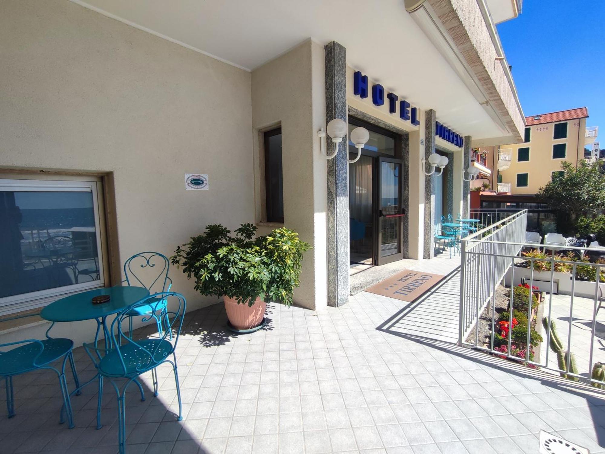 Hotel Tirreno