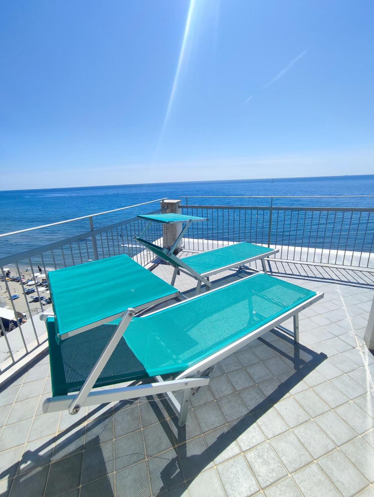 Tirreno Hotel