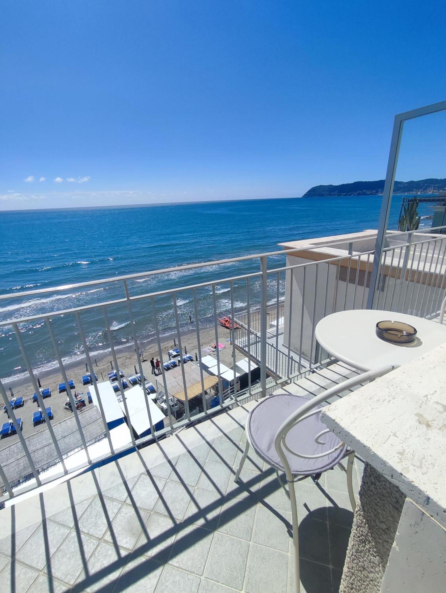 Hotel Tirreno Alassio